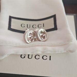 Gucci Interlocking Logo Stud Earrings In Sterling Silver